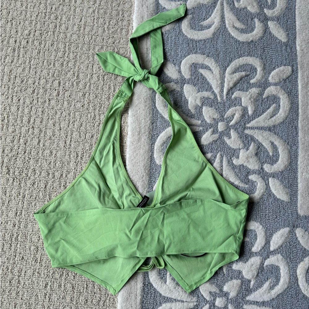 H&M Divided halter top - Picture 2 of 2